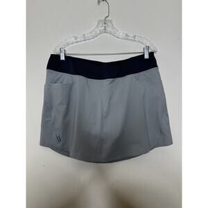 Simms Fishing Products Gray Skort Woman’s Size Large Pockets Pull On